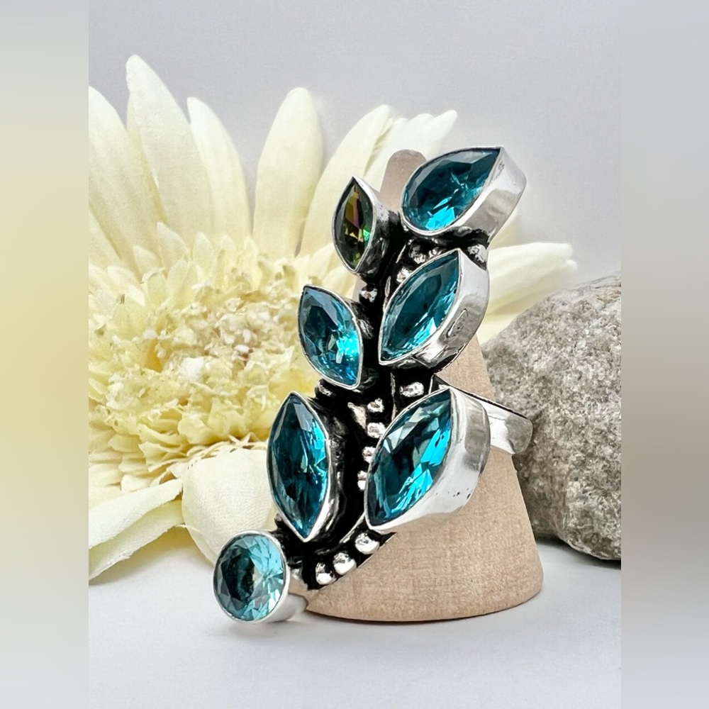 BLUE TOPAZ RING - Picture 6 of 17